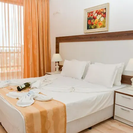 Olymp Apartahotel 4*